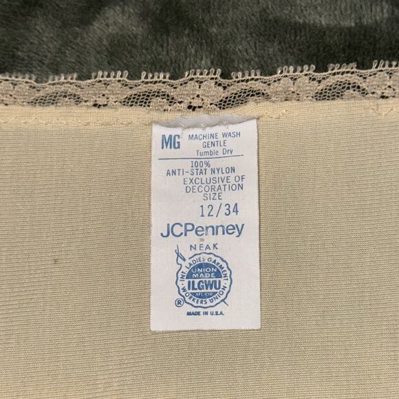 Vintage JCPenney Slip Dress Women 12/34 Beige Nylon Lace Trim Workers Union Made - Picture 6 of 7